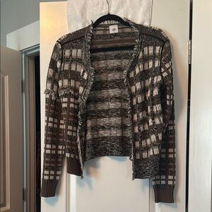 Cabi Chick Women's Brown and White Sweater (never been worn!)